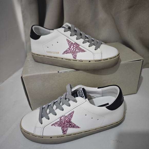 Golden Goose Star-Embellished Sneakers - Picture 1 of 6